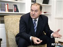 0149D22C-DF7E-4EBD-BEFF-364357A4E1D4_w203_s