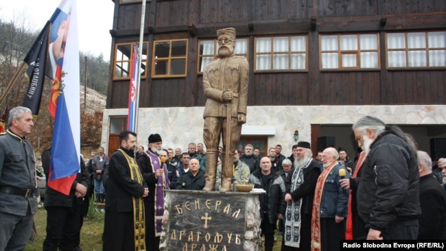 Spomenik četničkom komandantu Draži Mihailoviću u Višegradu